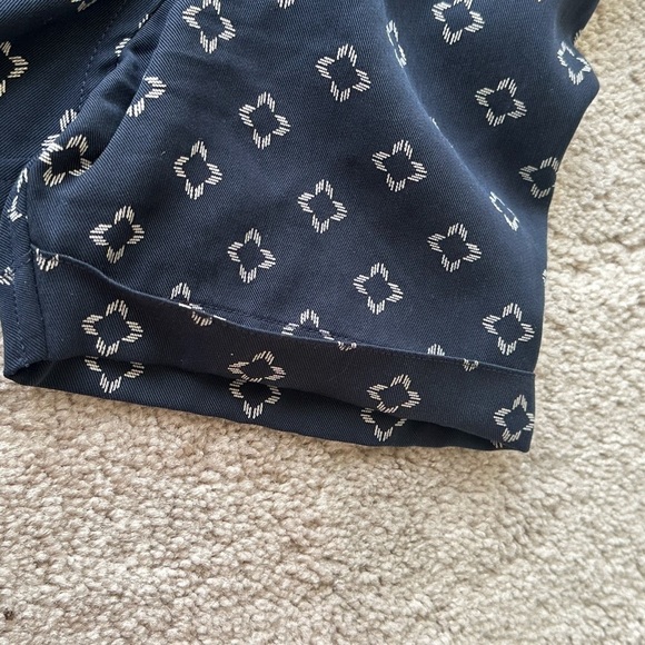 Ted Baker, size 2. Short sleeve patterned shirt - Picture 5 of 6